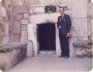 The author about to enter Church of the Nativity