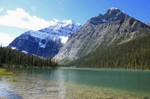 Mount-Edith-Cavell-and-Sorrow-Peak-tower