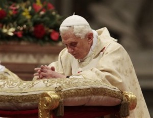 Pope Benedict XVI at prayer