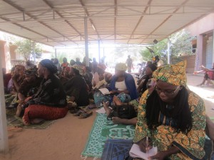 Mass in an improvised setting in Niger; ACN photo