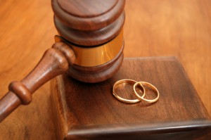 divorce_gavel_rings[1]